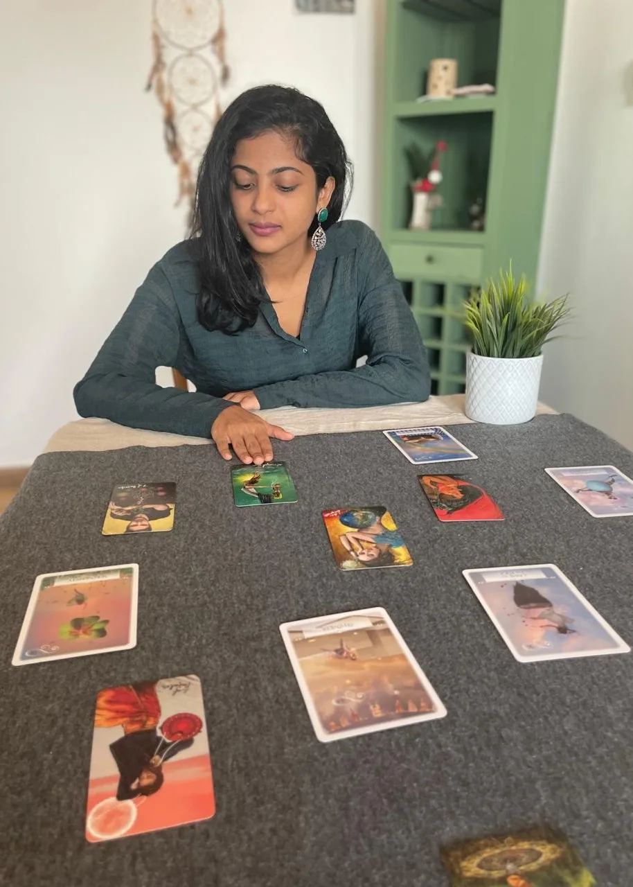 Tarot Card Reading by Hemali in Dubai 2.webp